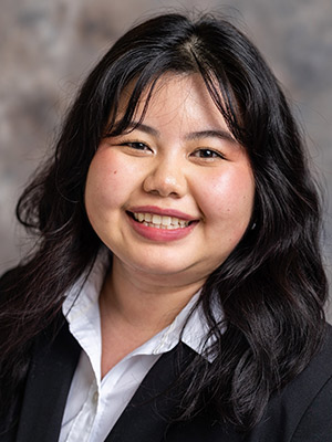 300x400_Portrait-Admin-Fellow-Paulina-Vang 300x400_Portrait-Admin-Fellow-Paulina-Vang
