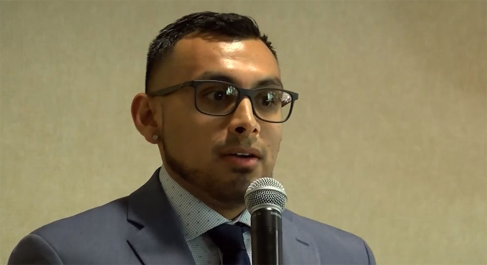 1000x544_Newsroom-Nick-public-speaking