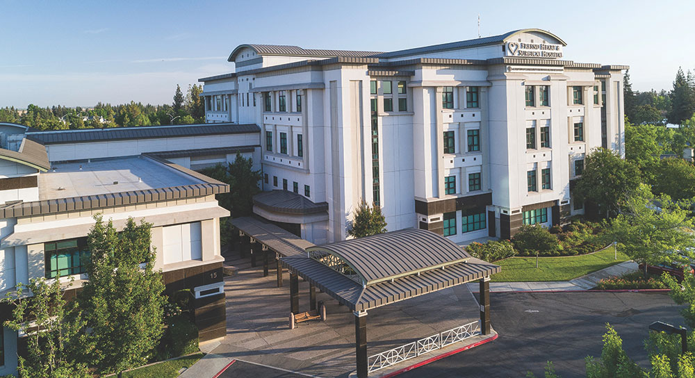 Exterior drone shot of Fresno Heart & Surgical Hospital