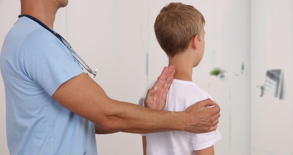 Get the basics on scoliosis