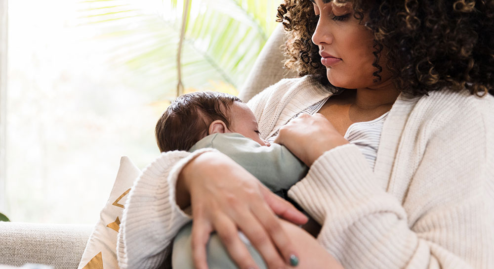 Breastfeeding a baby with food allergies